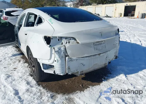 2021 Tesla Model 3 Long Range Dual Motor All-Wheel Drive z USA, uszkodzony, nr VIN 5YJ3E1EB9MF855382